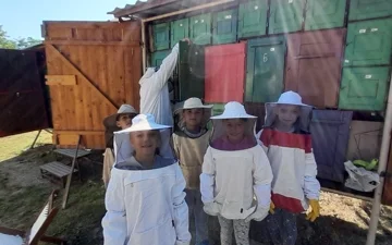 Mladi pčelari - OŠ Kneginec Gornji